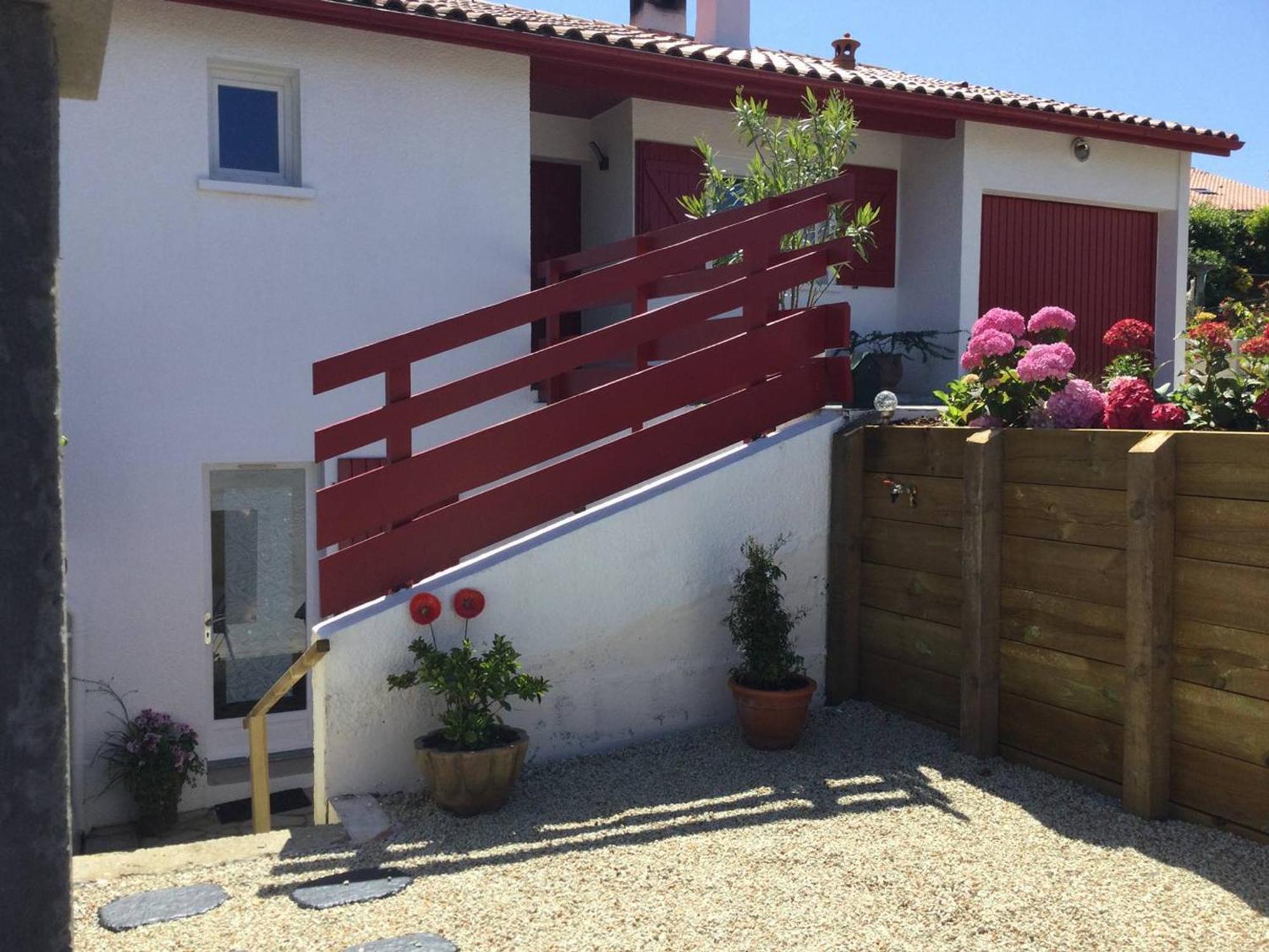 T1 Bis A Bidart, 2 Pers, 900m Plage, Terrasse Et Spa, Quartier Calme - Fr-1-495-137 * Bidart